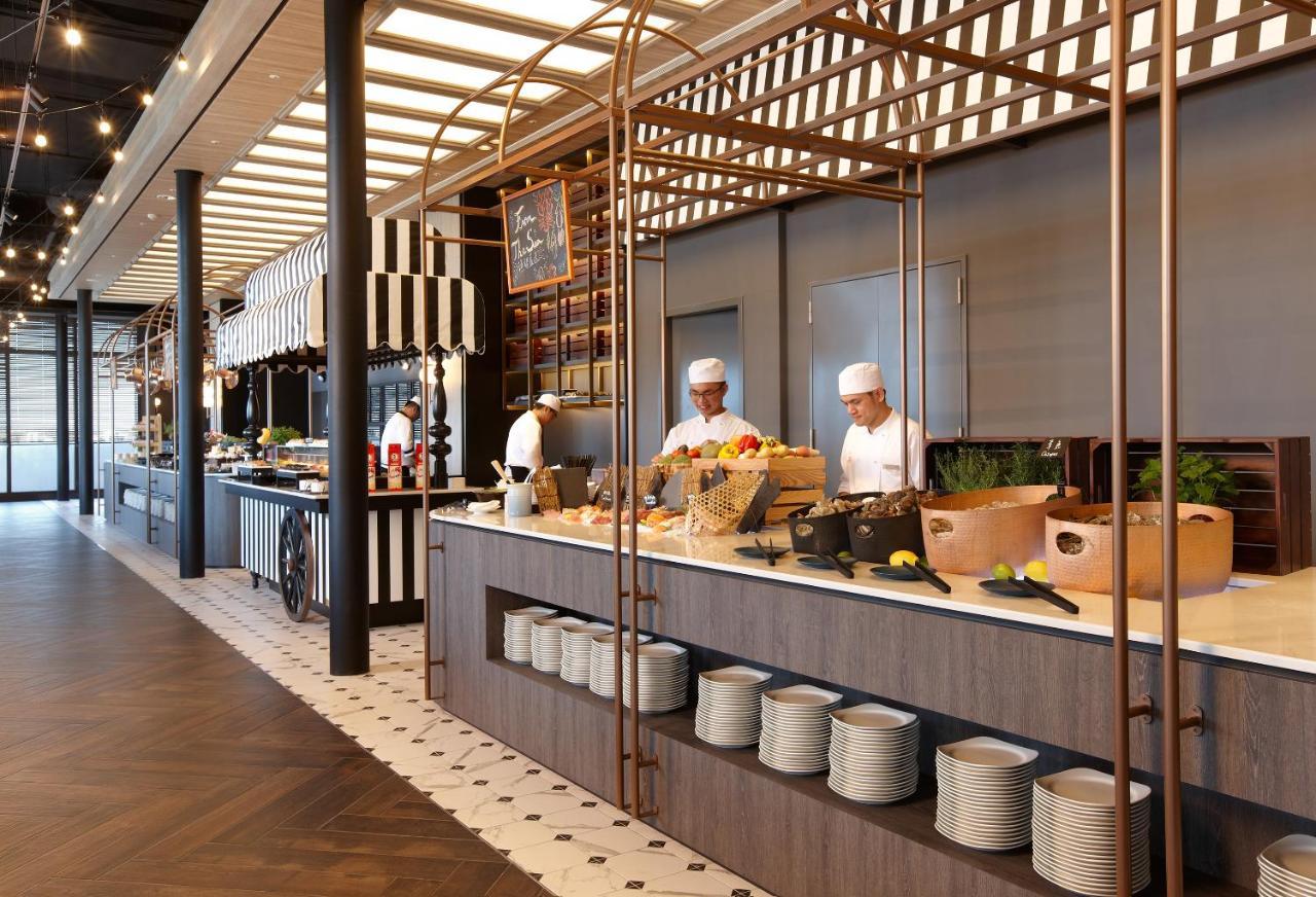 Cozzi Blu Zhongli Exterior foto The kitchen of the restaurant