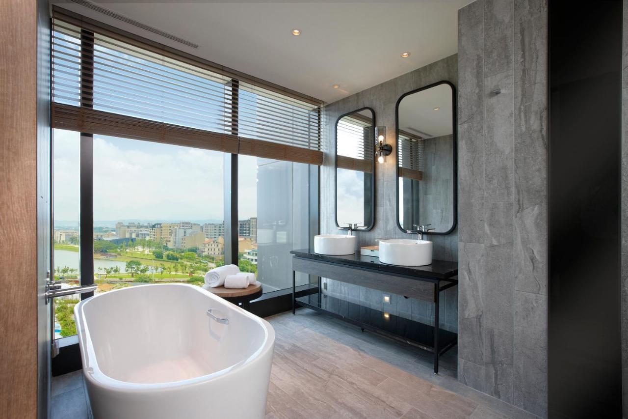 Cozzi Blu Zhongli Exterior foto Bathroom